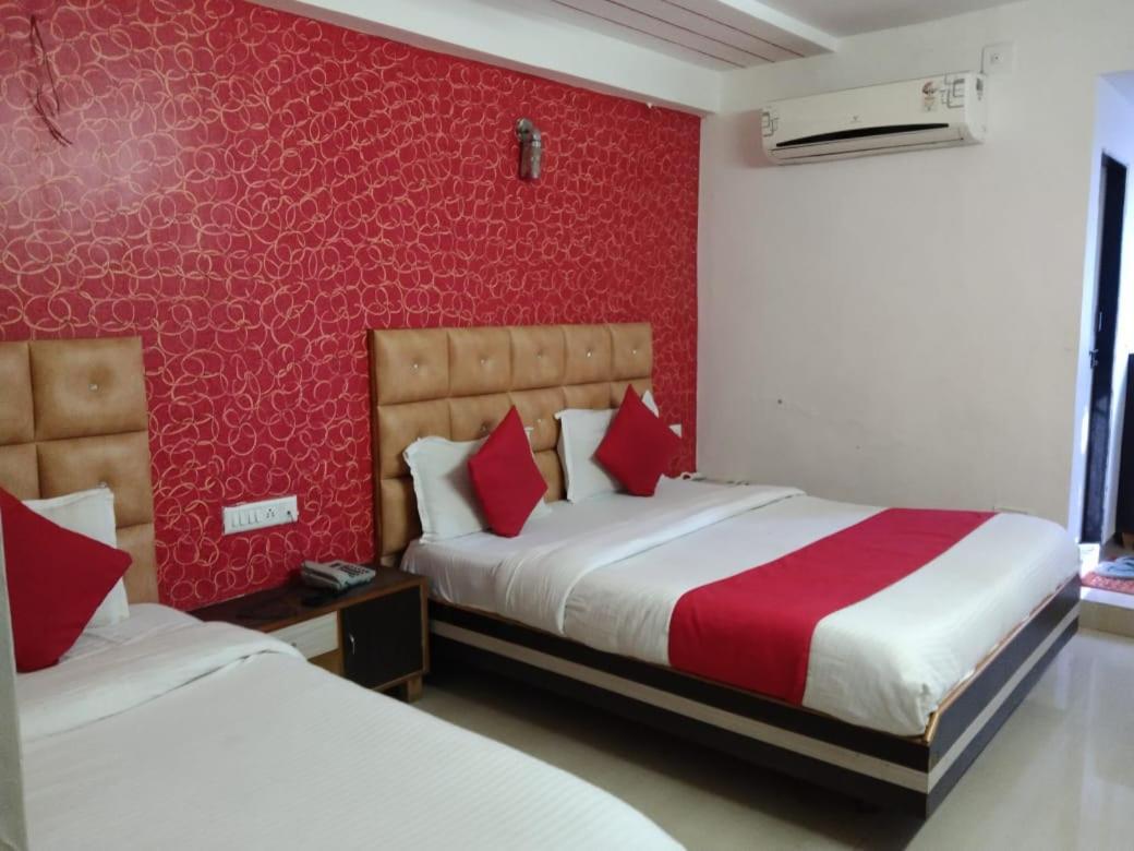 Hotel Anjali Palace Amhedabad Dış mekan fotoğraf